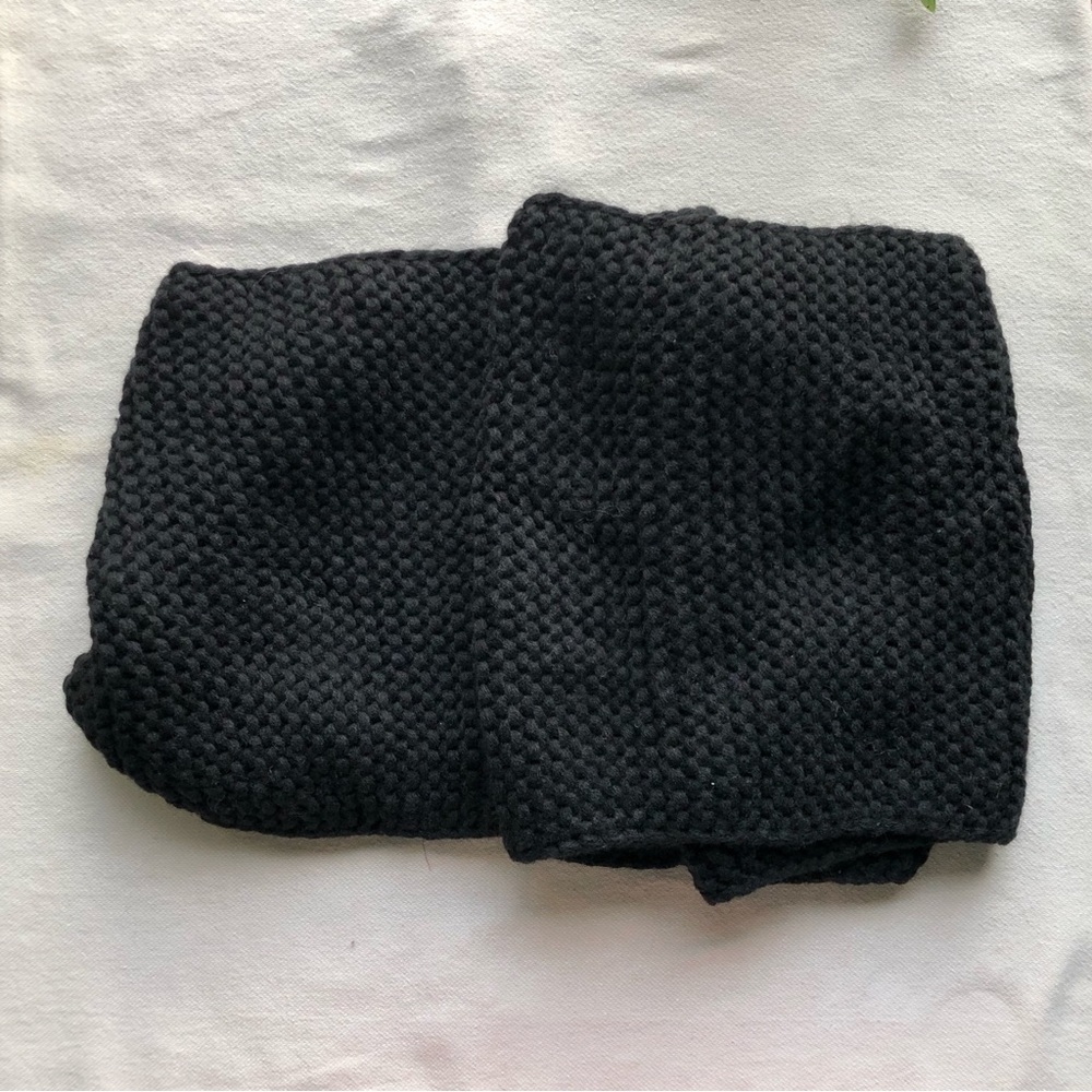 Knit circle scarf - Picture 2 of 2